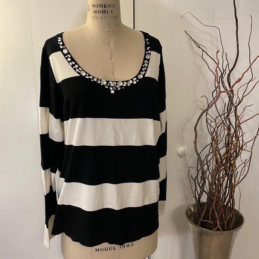 Black and white stripe long sleeve V-neck jeweled lightweight sweater